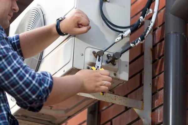 AC Repair Folsom Checklist Before You Call a Technician