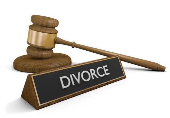 How a Family Law Lawyer Can Protect Your Rights