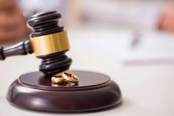 Get Informed About the Bellevue Divorce Process