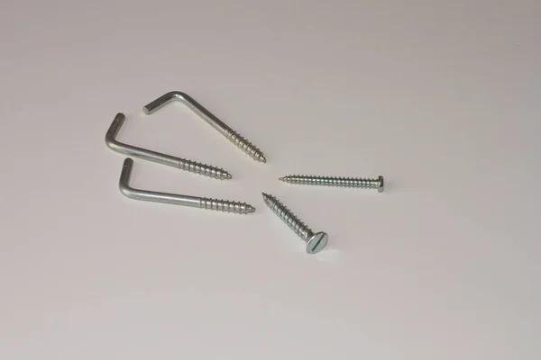 Exploring Closure Choices for Safer Piercings for Everyday Comfort